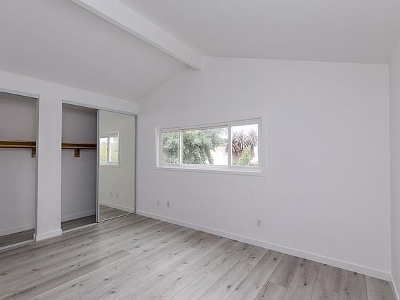 3rd image of 1093 Glen Cir