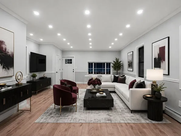 128 E 238th St #3, Bronx, NY 10470