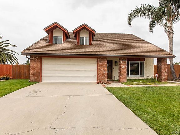 3rd image of 2735 Waverly Ct