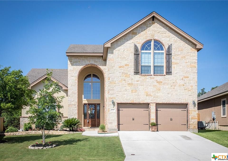 1st image of 823 Lodge Creek Dr