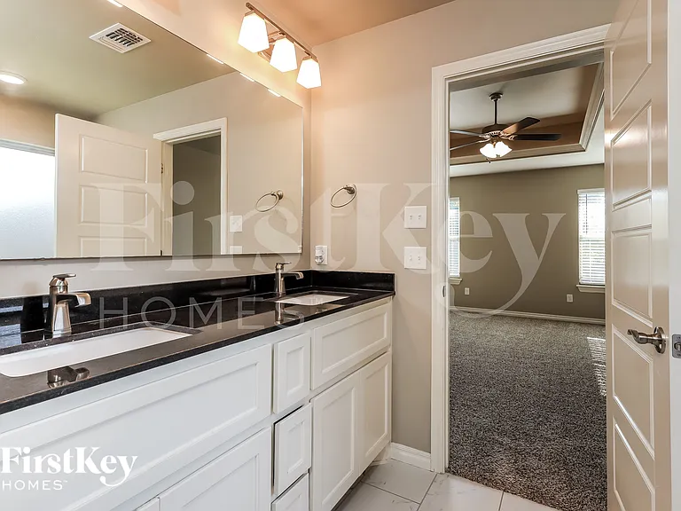 2809 Cypress Springs Blvd — Photo 11
