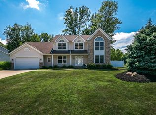 185 Mountainside Dr, Painesville, OH 44077