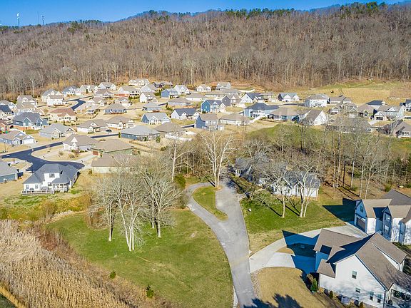 4th image of 8950 Cattails Creek Way