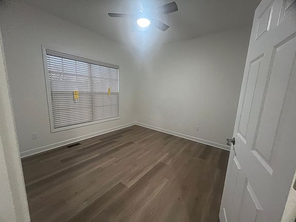 5th image of 164 Heritage Meadows Cir