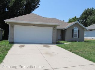 1035 S Missouri Ave, Springfield, MO 65807