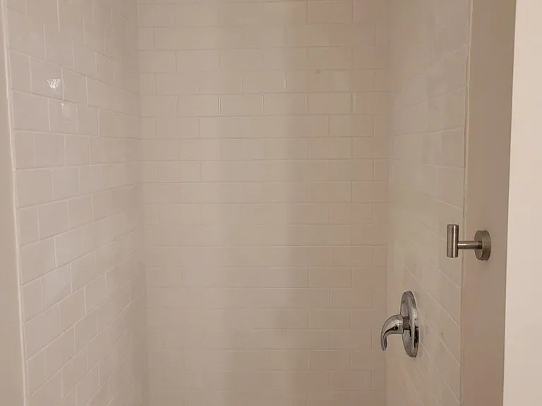 392 Stephanie Dr — Photo 10