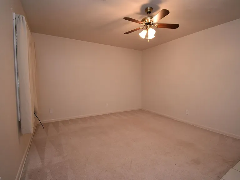 1707 Greer Dr — Photo 3