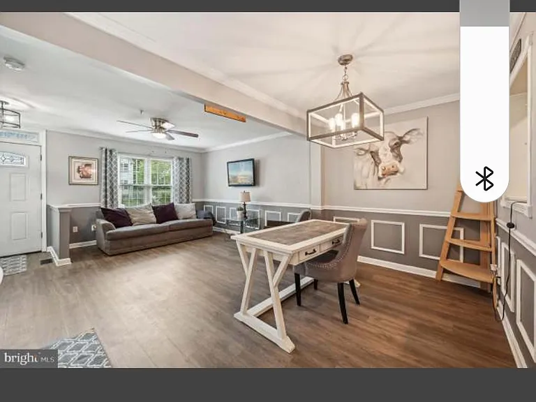 4408 Danbury Sq — Photo 6