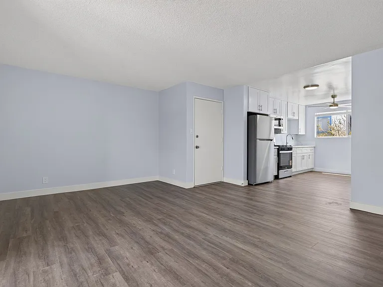 3032-3036 E 7th Street — Photo 28