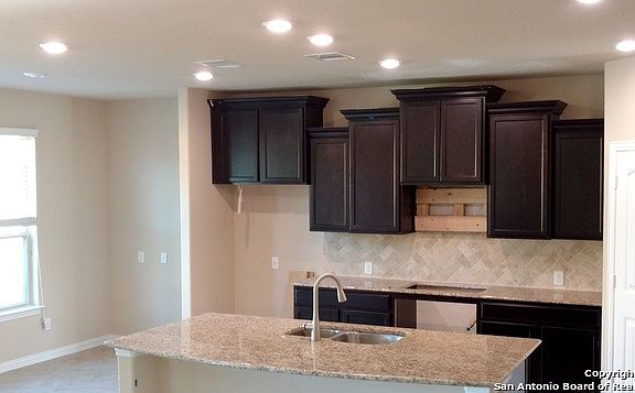 3rd image of 719 Firenze Ave