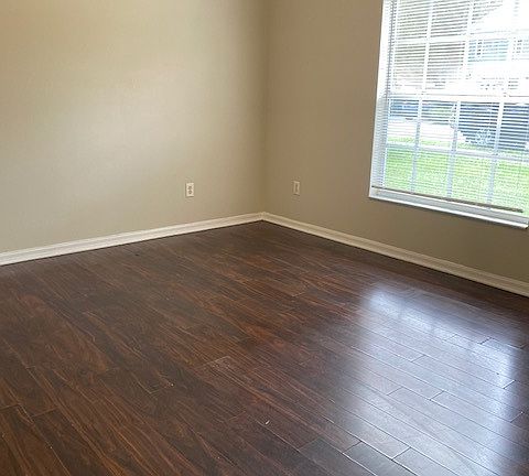 4th image of 8715 N Tangerine Pl