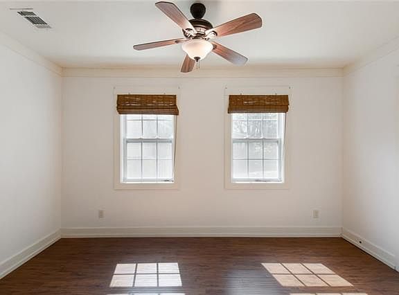 5th image of 339 W Beach Pkwy