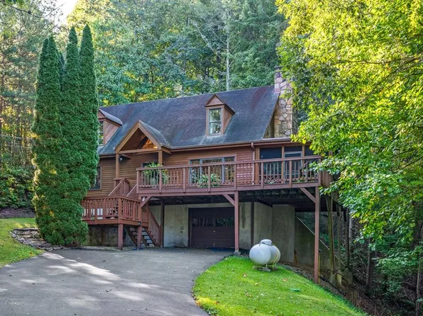 2206 Castle Rise Way, Sevierville, TN 37862