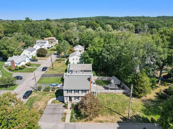17 Royal St, Waltham, MA 02452