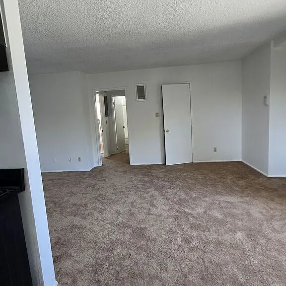 2219 S Crenshaw Blvd #5 — Photo 9