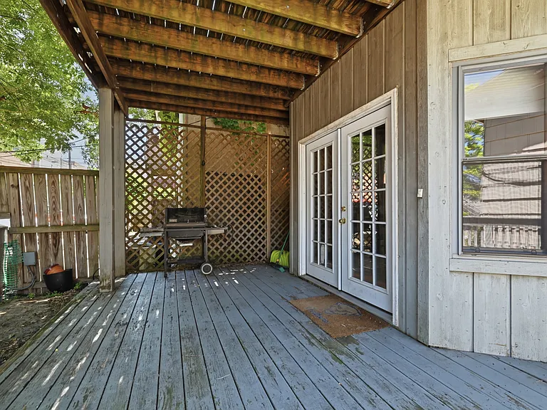 717 Copeland St — Photo 27