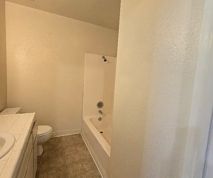 1414 W Clinton Ave #201 — Photo 6