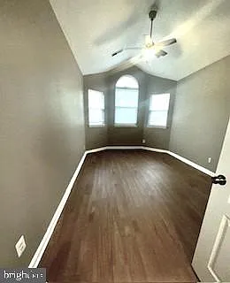 13884 Greendale Dr — Photo 14