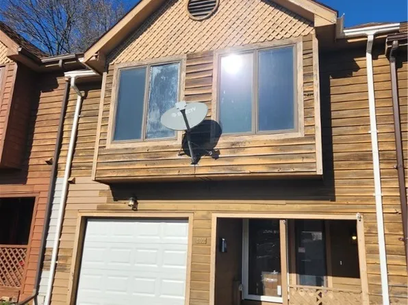 606 Lodi St, Syracuse, NY 13203