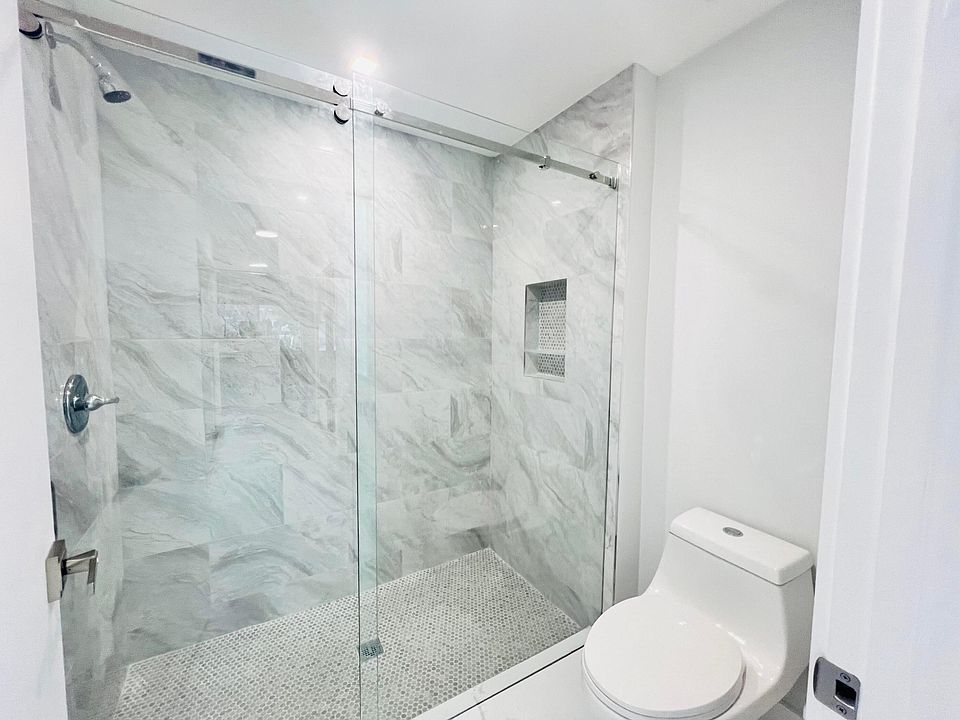 1st image of 8055 Sweetbriar Way