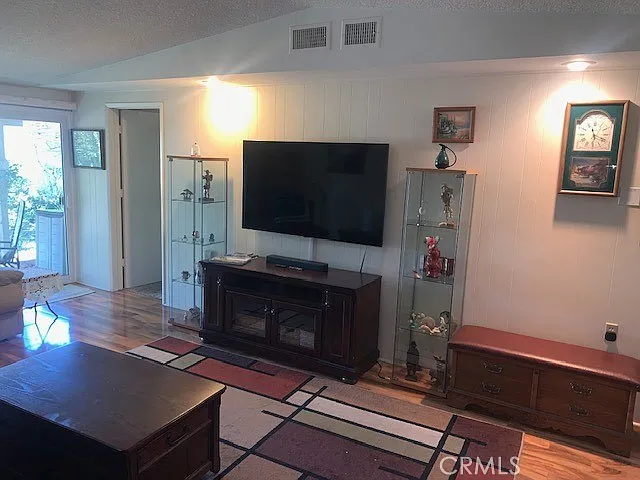 279 Avenida Carmel #C — Photo 5