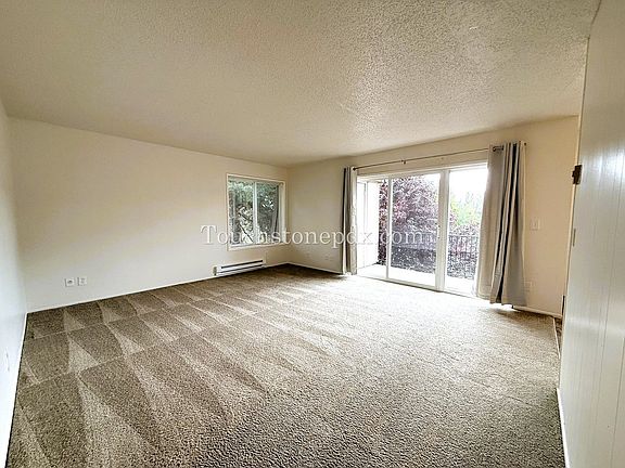 5th image of 5812 SE Milwaukie Ave #5