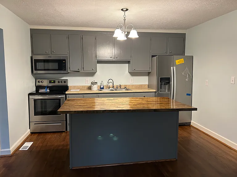 737 Cedarcrest Ave — Photo 4