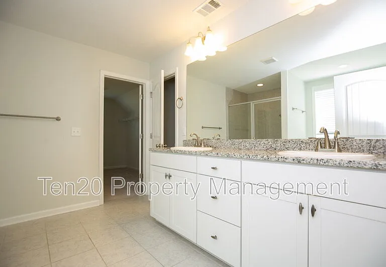 7794 Garrett Rd — Photo 17