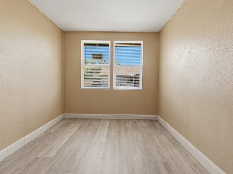 1641 E 6th St #1641 — Photo 11
