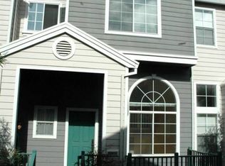 6 Knot Ln, Redwood City, CA 94065