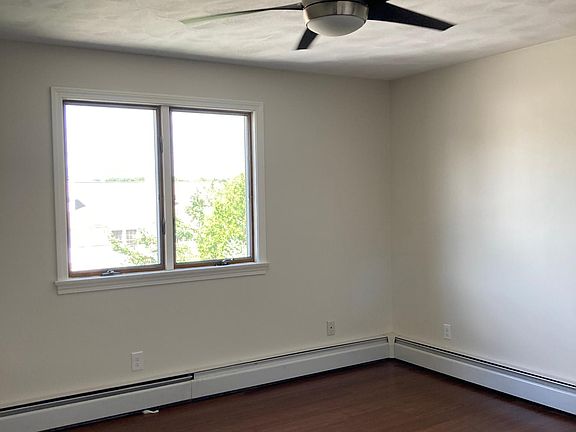 5th image of 4 Pleasant Ave APT 5