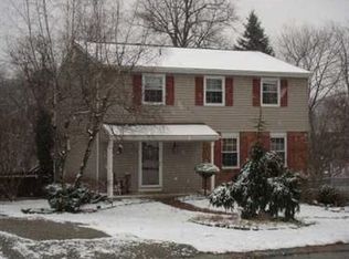 486 Galway Dr, Bethel Park, PA 15102