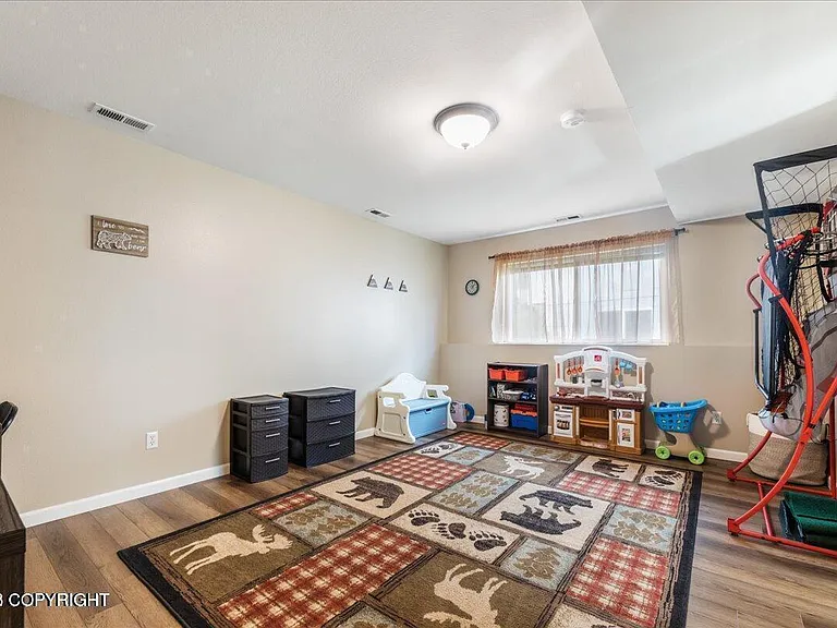 19015 Danny Dr — Photo 22
