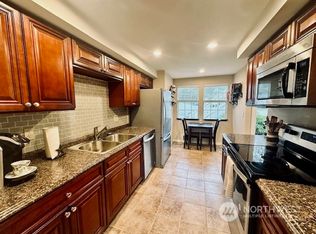 740 Guard St APT 2, Friday Harbor, WA