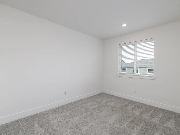 20869 SE Denver Dr — Photo 17