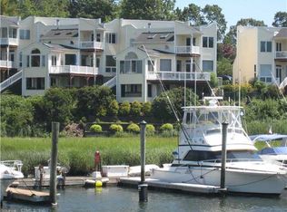 42 Quarry Dock Rd, Branford, CT 06405