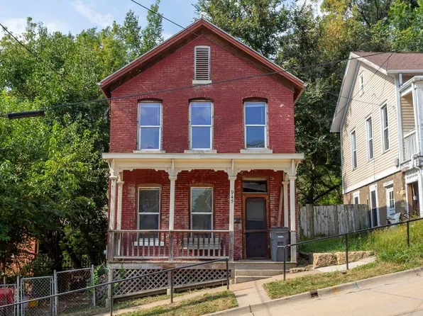 945 Spruce St, Dubuque, IA 52001