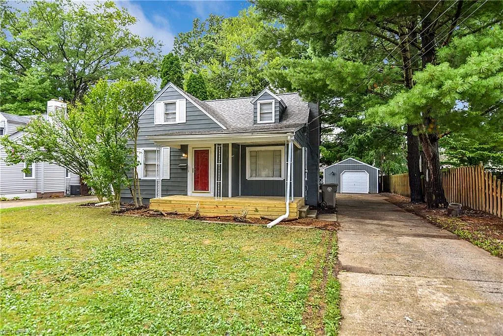 2138 Coleman Dr photo 1