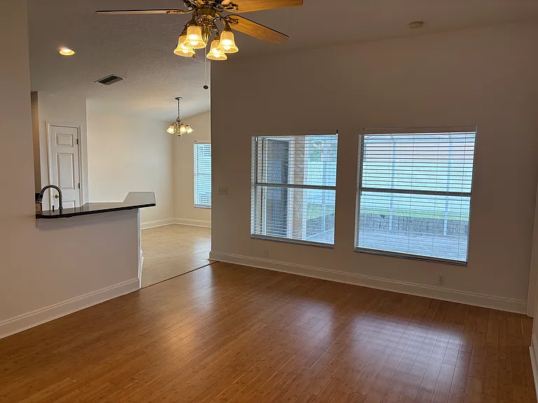 7169 Hamilton Park Blvd — Photo 4