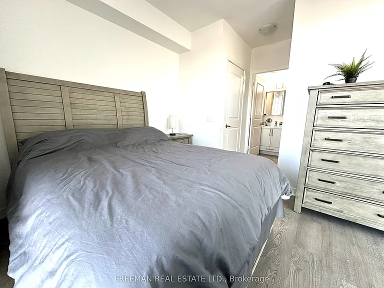 4699 Glen Erin Dr #1509 — Photo 6