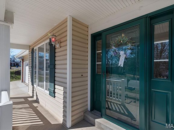 2nd image of 677 Rustic Valley Dr