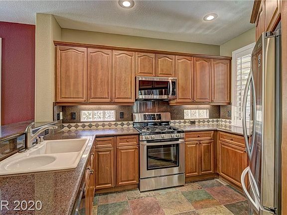 2nd image of 4496 Largo Cantata St
