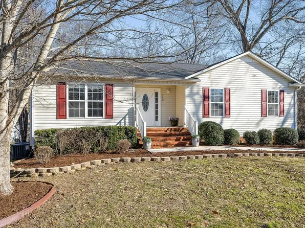 945 Morningside Dr, Cookeville, TN 38501