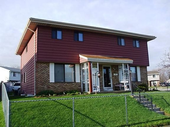 2nd image of 620 Manistique Ave #622