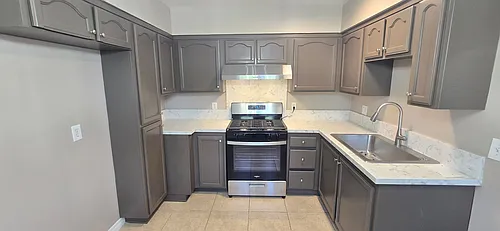 405 S Kroeger St Photo 1