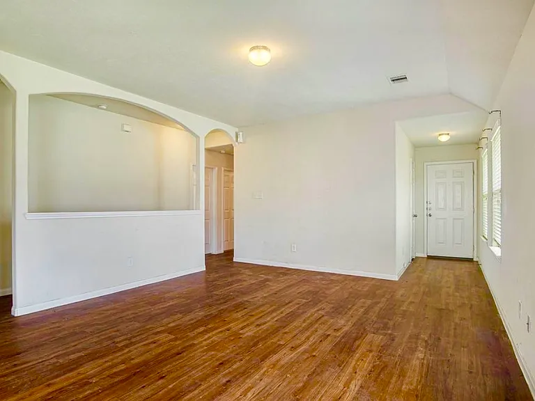 21606 Micheala Way — Photo 3