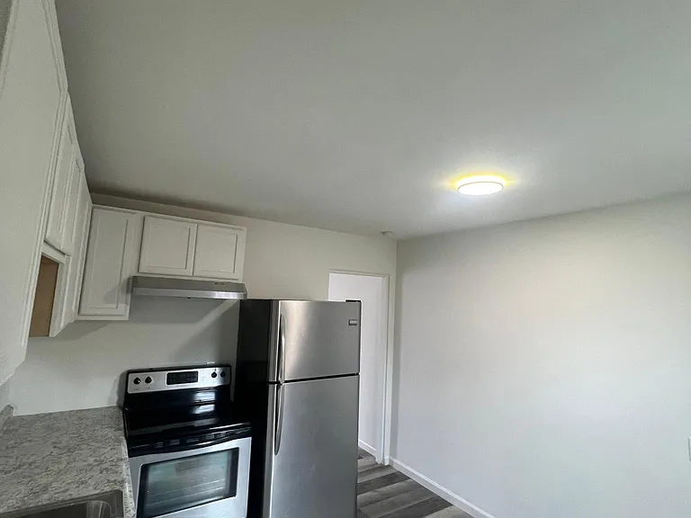 1029 Louisiana Blvd SE #C — Photo 6