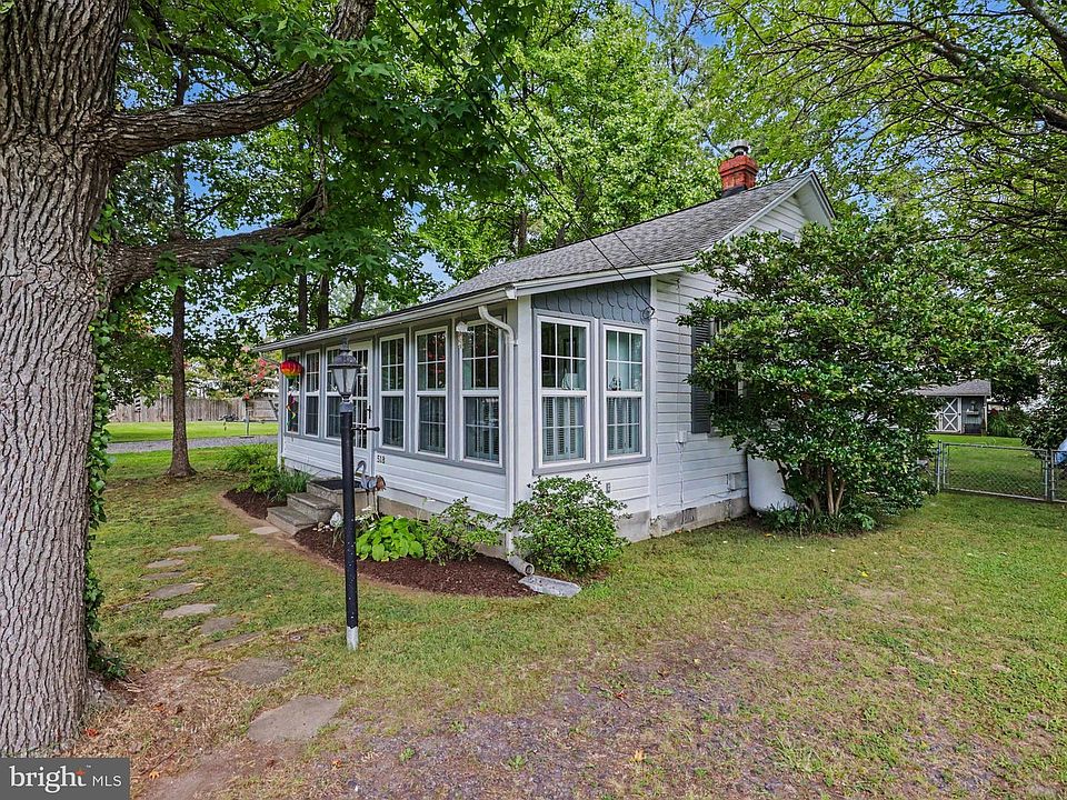1st image of 518 Lossing Ave