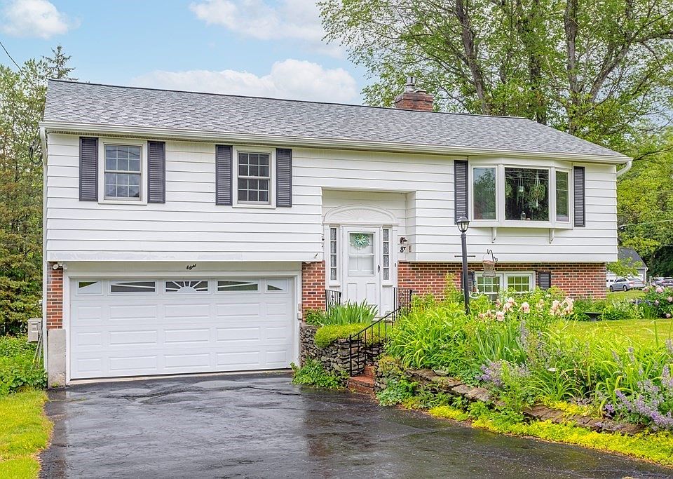 1st image of 8 Hardy Dr
