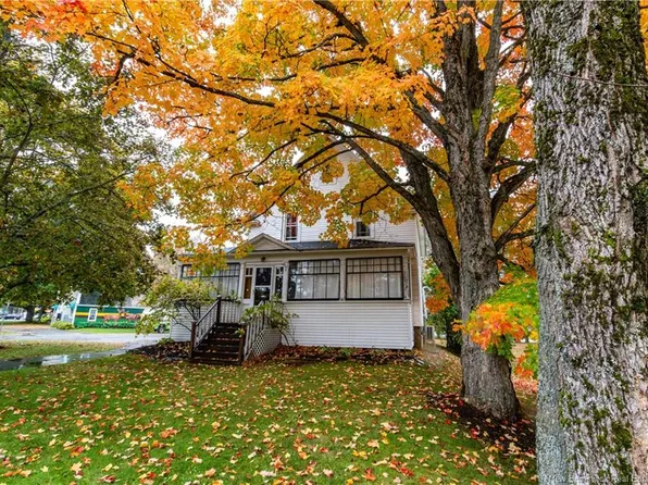 1137 Main St, Sussex Corner, NB E4E 2Z9